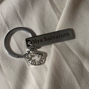 The vampire diaries keychain